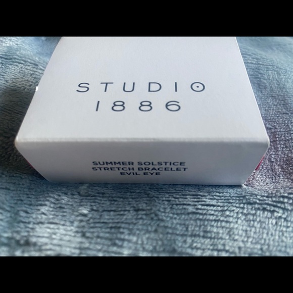 🇨🇦Natural Crystal Howlite Stone Rhinestone Evil Eye Bracelet White Stretch New - Picture 2 of 4